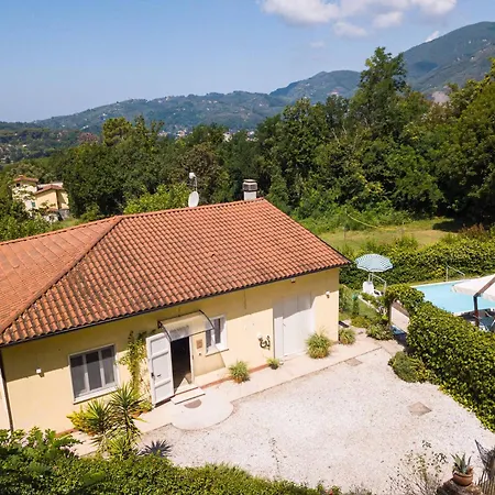 Villa Villino Le Farfalle By Vacavilla