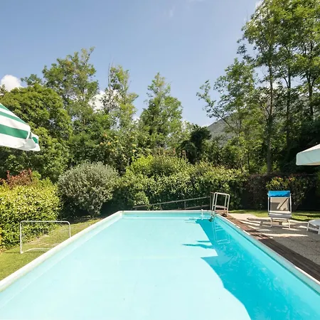 Villino Le Farfalle By Vacavilla Villa